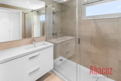 Apartamento T2 para Venda em Albufeira e Olhos de Água