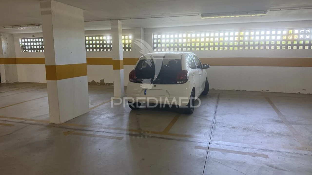 Apartamento T1 para Venda em Alvor Foto 16