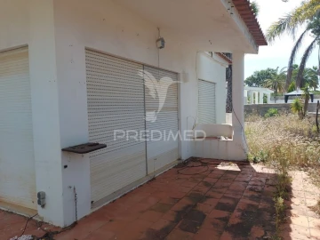 Moradia T2 para Venda em Albufeira e Olhos de Água