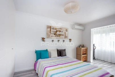 Apartamento T3 para Venda em Seixal, Arrentela e Aldeia de Paio Pires