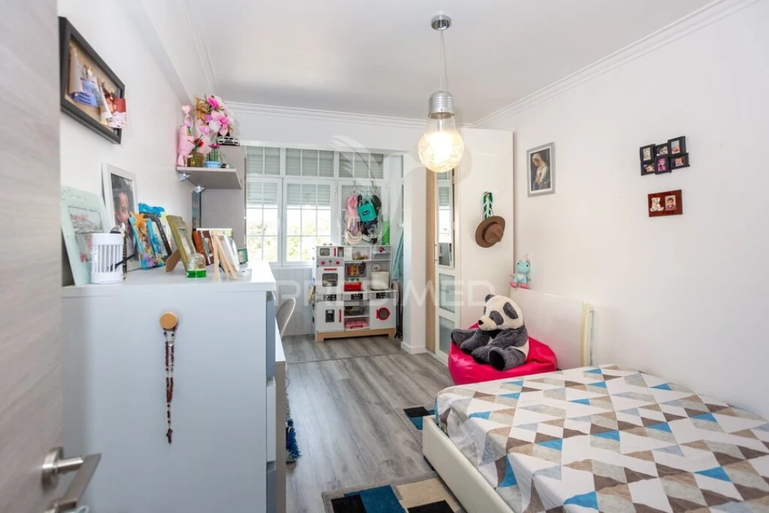 Apartamento T3 para Venda em Seixal, Arrentela e Aldeia de Paio Pires Foto 4