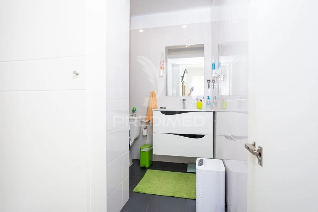 Apartamento T3 para Venda em Seixal, Arrentela e Aldeia de Paio Pires Foto 16