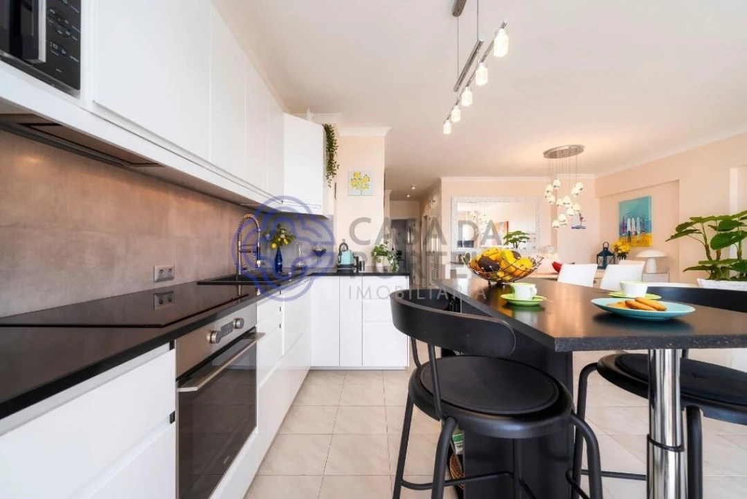 Apartamento T2 para Venda em Quarteira Foto 9