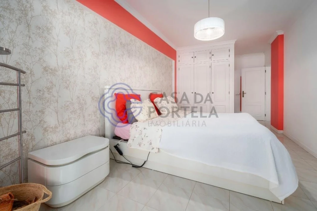 Apartamento T2 para Venda em Quarteira Foto 36