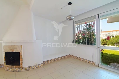 Moradia T4 para Venda em Albufeira e Olhos de Água