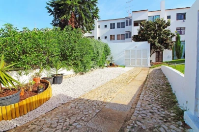 Moradia T4 para Venda em Albufeira e Olhos de Água