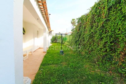 Moradia T4 para Venda em Albufeira e Olhos de Água