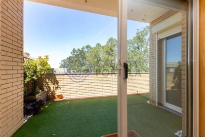 Apartamento T2 para Venda em São João de Ver