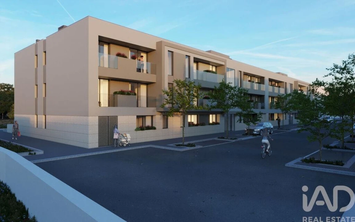 Apartamento T2 para Venda em Aguas Santas Foto 2