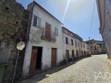 Moradia para Venda em Candosa