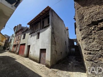 Moradia para Venda em Candosa