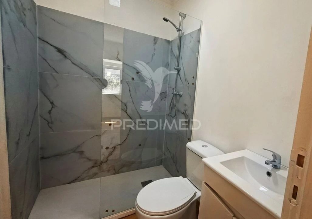 Moradia T2 para Venda em Camarate, Unhos e Apelação Foto 6