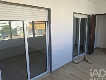 Apartamento T4 para Venda em Olhão