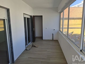 Apartamento T4 para Venda em Olhão