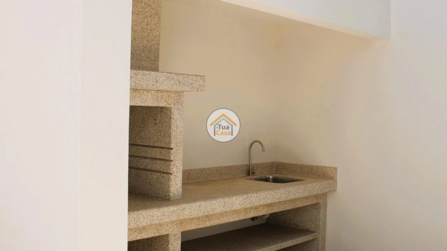 Moradia T3 para Venda em Moreira