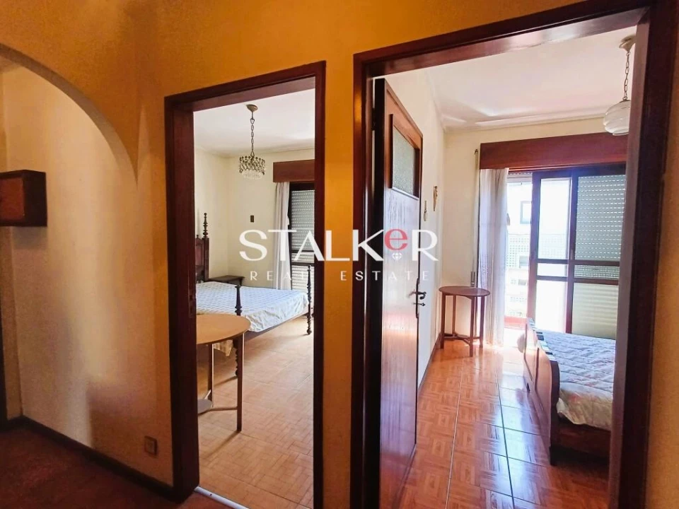 Apartamento T2 para Venda em Espinho Foto 6