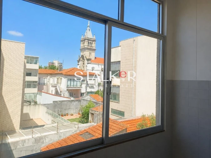 Apartamento T2 para Venda em Espinho Foto 5