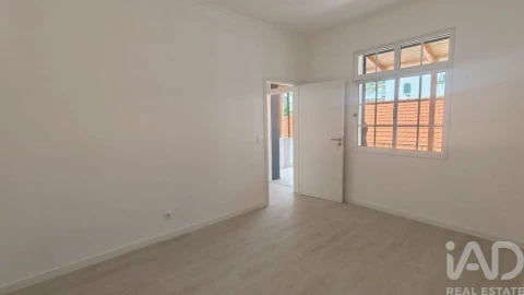 Moradia T2 para Venda em Funchal (Santa Luzia)
