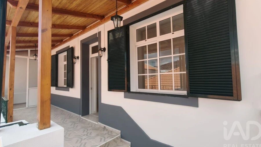 Moradia T2 para Venda em Funchal (Santa Luzia)