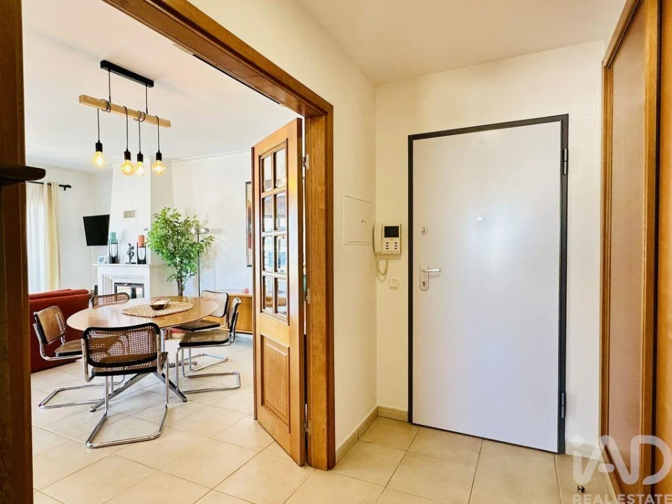 Apartamento T3 para Arrendamento em Portimão Foto 3