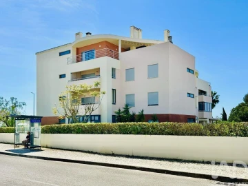 Apartamento T3 para Arrendamento em Portimão