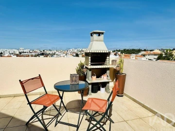 Apartamento T3 para Arrendamento em Portimão