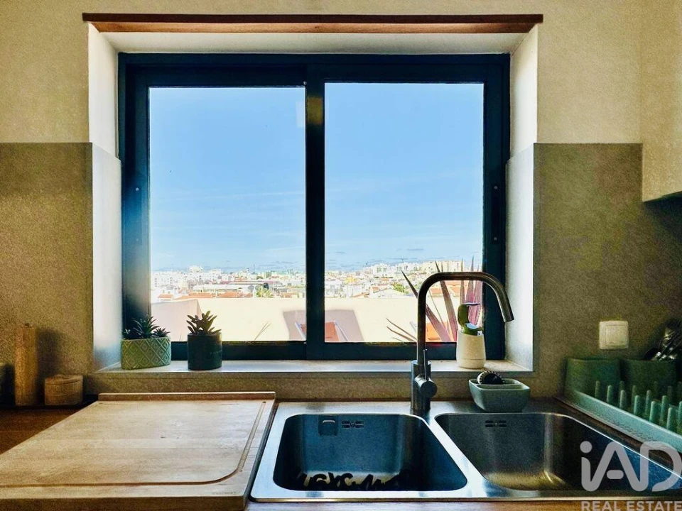 Apartamento T3 para Arrendamento em Portimão Foto 9