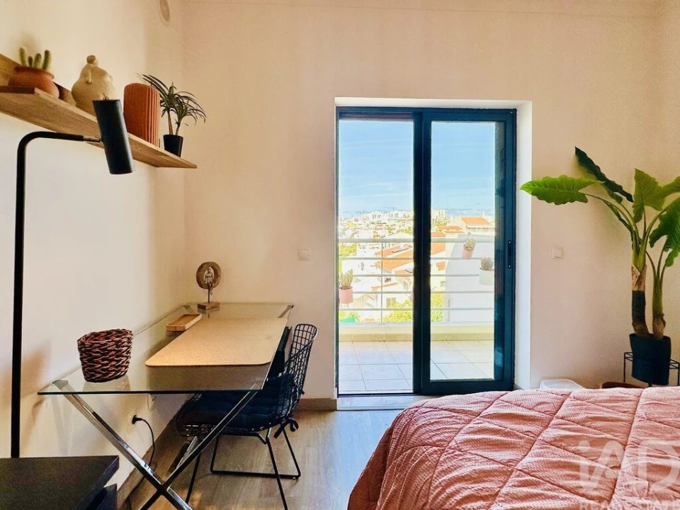 Apartamento T3 para Arrendamento em Portimão Foto 21