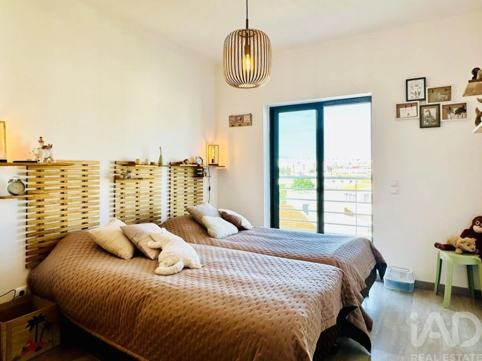Apartamento T3 para Arrendamento em Portimão Foto 15
