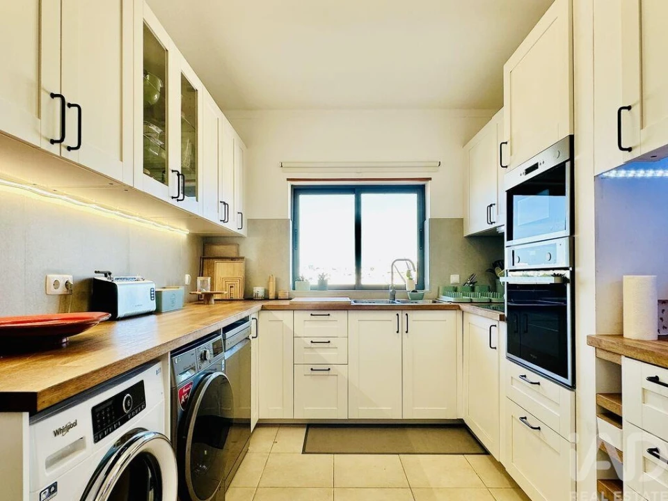 Apartamento T3 para Arrendamento em Portimão Foto 7