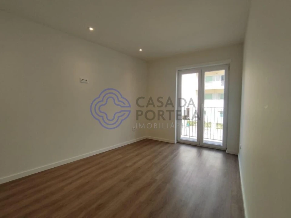 Apartamento T1 para Venda em Ramalde Foto 14