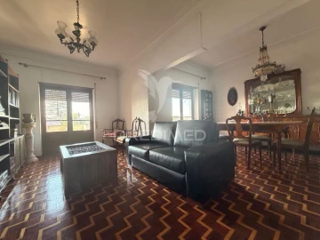 Apartamento T4 para Venda em Alhos Vedros