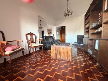 Apartamento T4 para Venda em Alhos Vedros