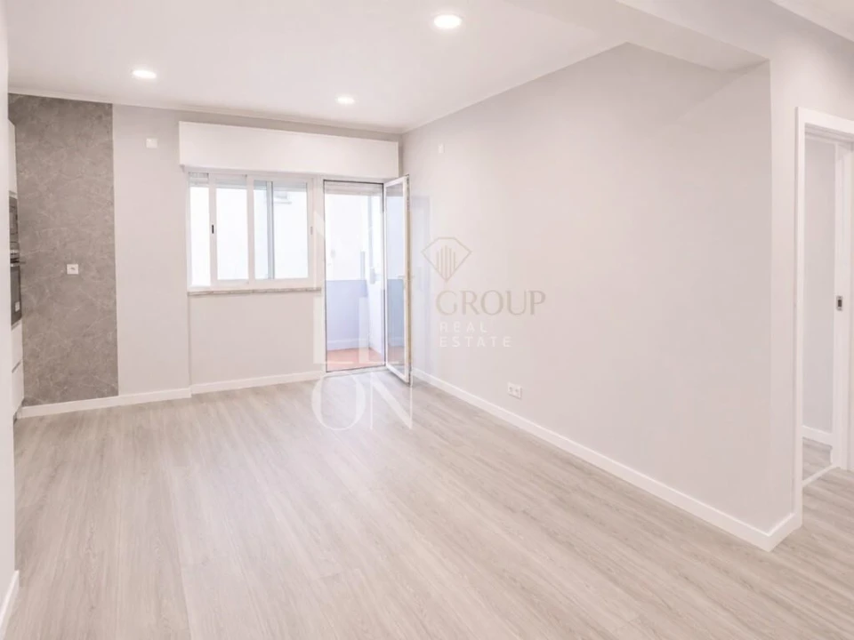 Apartamento T1 para Venda em Venteira Foto 18