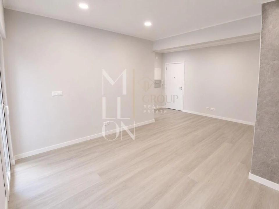 Apartamento T1 para Venda em Venteira Foto 9