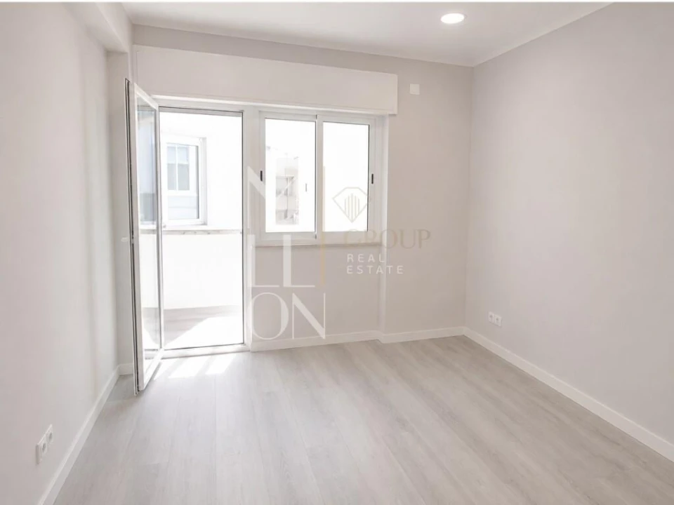 Apartamento T1 para Venda em Venteira Foto 14