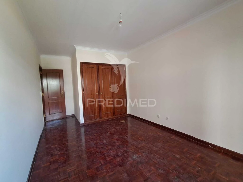 Apartamento T2 para Venda em Algueirão-Mem Martins Foto 5