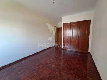 Apartamento T2 para Venda em Algueirão-Mem Martins