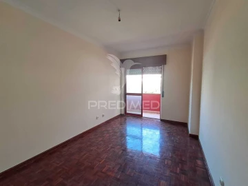 Apartamento T2 para Venda em Algueirão-Mem Martins