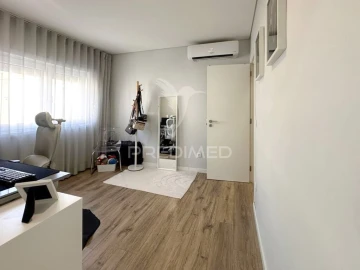Apartamento T2 para Venda em Setubal (São Sebastião)