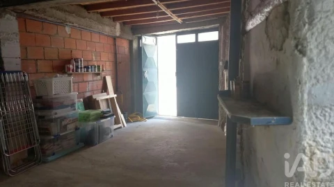 Moradia T2 para Venda em Freixo de Espada a Cinta e Mazouco