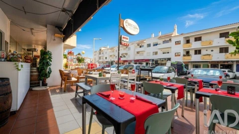 Loja para Venda em Albufeira e Olhos de Água