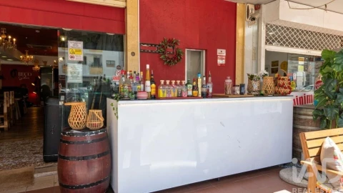 Loja para Venda em Albufeira e Olhos de Água