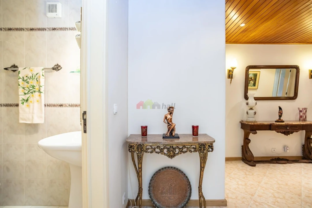 Apartamento T3 para Venda em Alfragide Foto 35