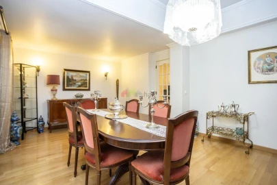 Apartamento T3 para Venda em Alfragide
