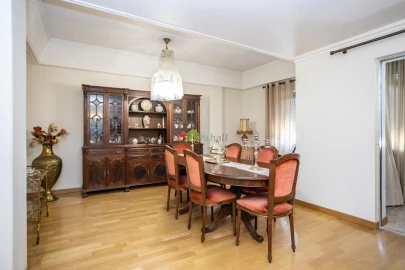 Apartamento T3 para Venda em Alfragide