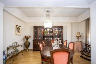 Apartamento T3 para Venda em Alfragide