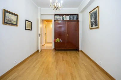 Apartamento T3 para Venda em Alfragide