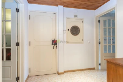 Apartamento T3 para Venda em Alfragide