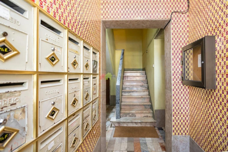 Apartamento T3 para Venda em Alfragide Foto 38